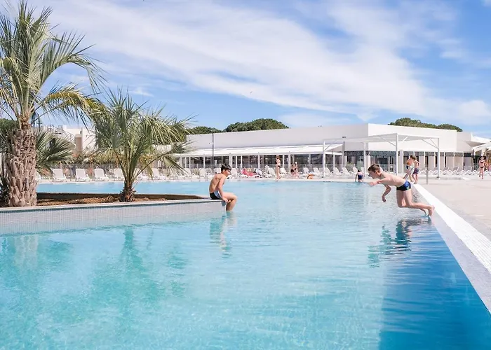 Hotel Belambra Clubs Port Camargue - Les Salins Le Grau-du-Roi